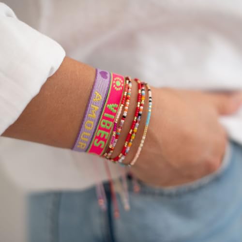happymaker - Boho Armbänder, 4er Set, Stoffarmbänder und Glasperlen Armbänder, größenverstellbar mit Schiebeknoten und Schiebeperle, wasserfest, handmade in Deutschland
