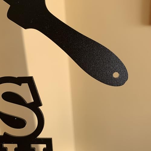 Personalisierter Grill & Chill BBQ Schild - Metall Wandschild für Grillen und Barbecue - Wanddeko mit Stierkopf - Gartenschild - Bull Head - Weihnachtsgeschenk für Papa - Gartendeko Wetterbeständig