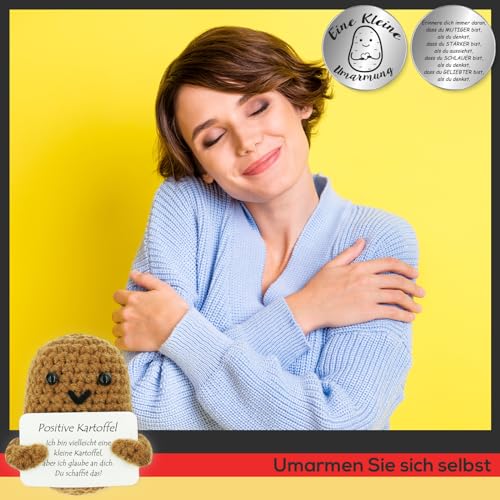 Tixlux Pocket Hug Positive Kartoffel, Kreative Strickwolle Kartoffel Puppe und Kleine Umarmung Glücksbringer (Silber), Gute Besserung, Mutmacher Geschenk, Geschenke für Frauen, Geschenk zum Abschluss