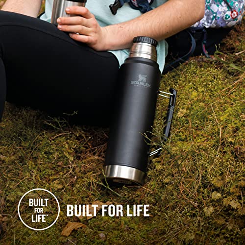 Stanley Classic Legendary Thermosflasche 1L - Thermos Hält 24 Stunden Heiß Oder Kalt - Edelstahl Thermoskanne - BPA-Frei - Spülmaschinenfest - Matte Black